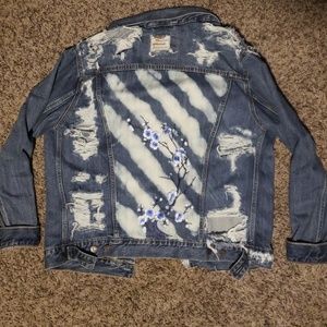 Levi's jean jacket (mens large)